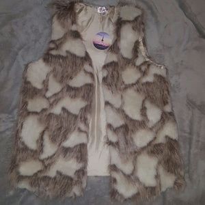 FAUX FUR VEST